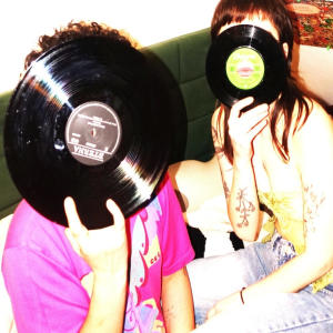 收聽Calito的aperol für 7,50 version 2 demo (feat. lilah) (Explicit)歌詞歌曲