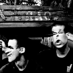 收聽Руслан Бакиров的Стух (Explicit)歌詞歌曲