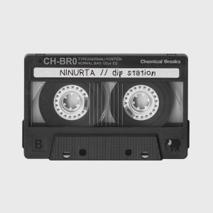 Dengarkan lagu Dip Station nyanyian Ninurta dengan lirik