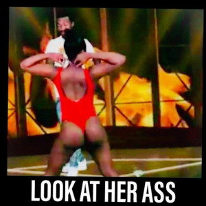 ดาวน์โหลดและฟังเพลง Look at Her Ass (Explicit) พร้อมเนื้อเพลงจาก Blockbusta
