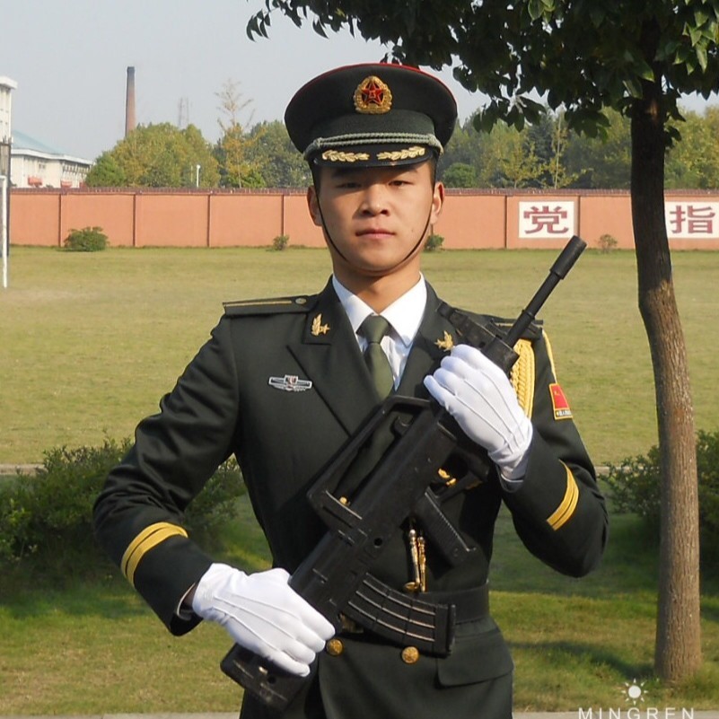 王利