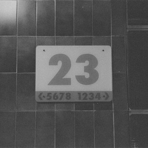 Dengarkan lagu Everything nyanyian LieKing dengan lirik