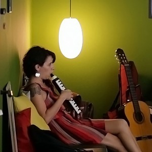 收聽Mariane Claro的Você Não Sabe Amar歌詞歌曲