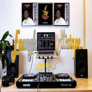 收聽DJ Que的Enough Mixtape(feat. Exgee) (Explicit)歌詞歌曲