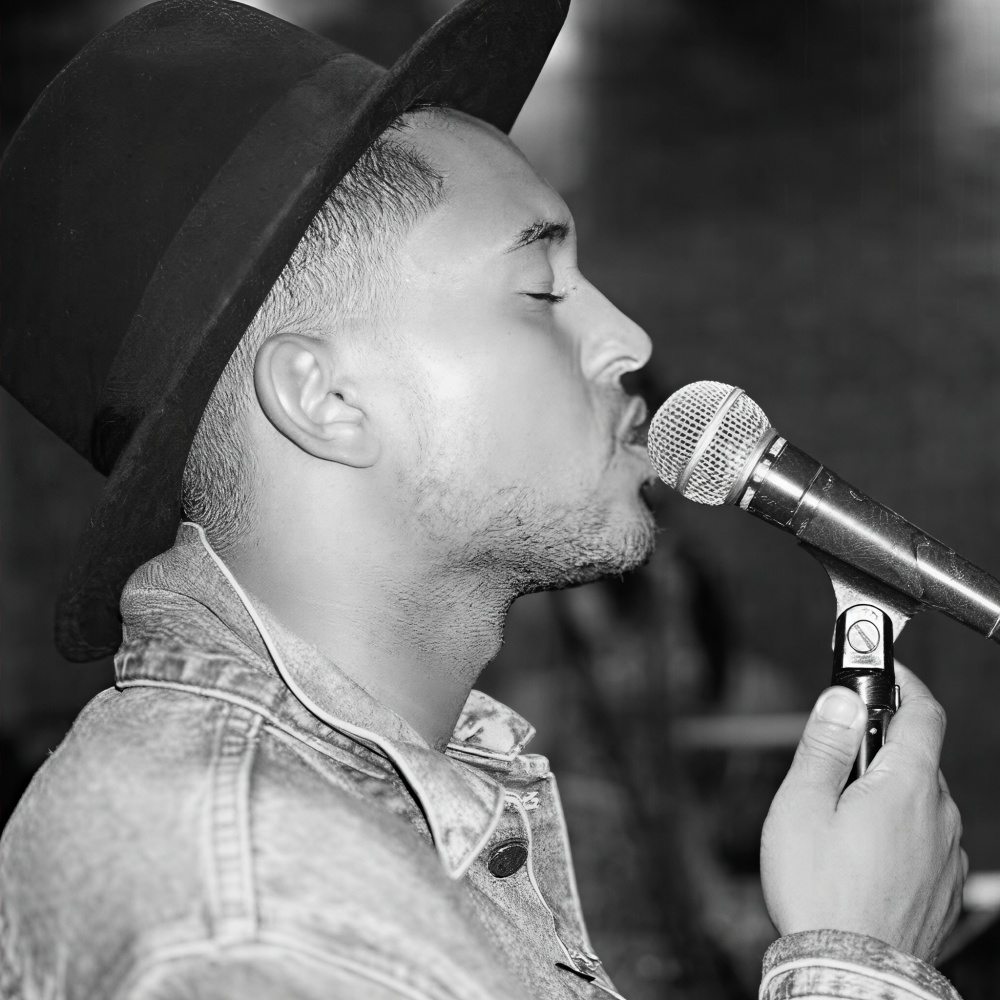 Tahj Mowry