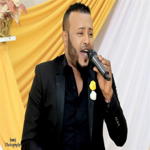 Dengarkan Qofna Anigu Uma Jabo lagu dari Ahmed Zaki dengan lirik