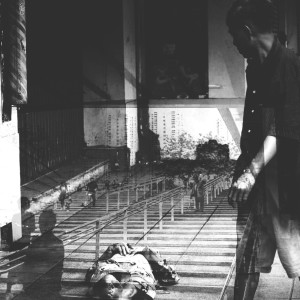收听Gandharva的เราเท่ากัน歌词歌曲