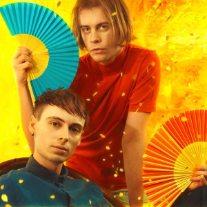 收聽Naiva的So Far (Explicit)歌詞歌曲