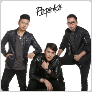 Dengarkan lagu Kau Seperti Pelangi nyanyian Papinka dengan lirik