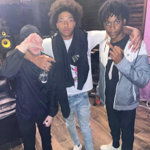 ดาวน์โหลดและฟังเพลง BTA (feat. Quizz, 00Mir, JayGz, RDG Rizz, ChuckOnGo, MaskUpSwag & Drose) (Explicit) พร้อมเนื้อเพลงจาก Luh Xanny