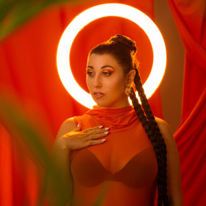 Listen to URLA IL MIO NOME song with lyrics from ÈLIA