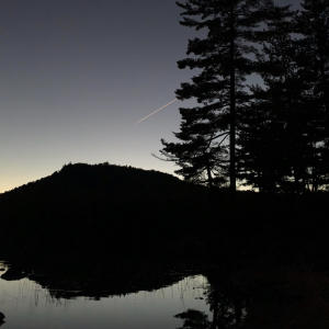 收聽Malcolm Burn的Clear night, northern sky-spoken word radio edit (Radio Edit)歌詞歌曲