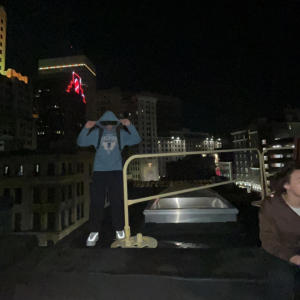 LYU的專輯Throw it back (Explicit)