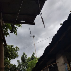 Dengarkan lagu Kentut Yang Bergema nyanyian dedek maulida dengan lirik