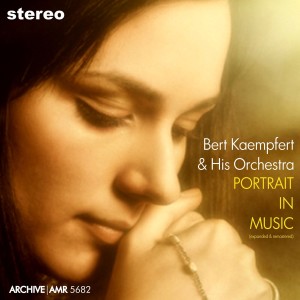 ดาวน์โหลดและฟังเพลง The Bass Walks พร้อมเนื้อเพลงจาก Bert Kaempfert And His Orchestra