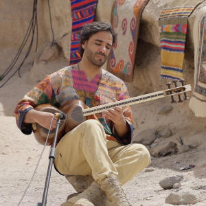 收聽Ali Ghamsari的Iranian Tar-155 (Kerman)歌詞歌曲