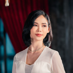 收聽ตุ๊กตา นริศรา的ฝากใจให้รัก歌詞歌曲