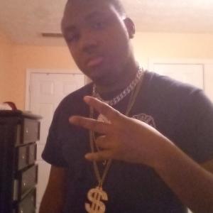 Dengarkan Alot Of Money lagu dari J. Money dengan lirik