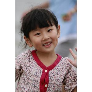 Dengarkan 老鹰抓小鸡 lagu dari Xiao Bei Lei Zuhe dengan lirik