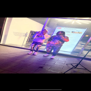 Dengarkan Dicaprio (Explicit) lagu dari Young God dengan lirik