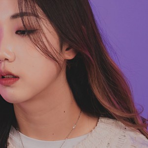 Yeona ดาวน์โหลดและฟังเพลงฮิตจาก Yeona