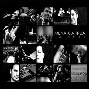 Album 10 Anys (Live) from 