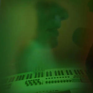 ดาวน์โหลดและฟังเพลง A Real Hero (feat. Aleksandra) พร้อมเนื้อเพลงจาก LobsterMusic