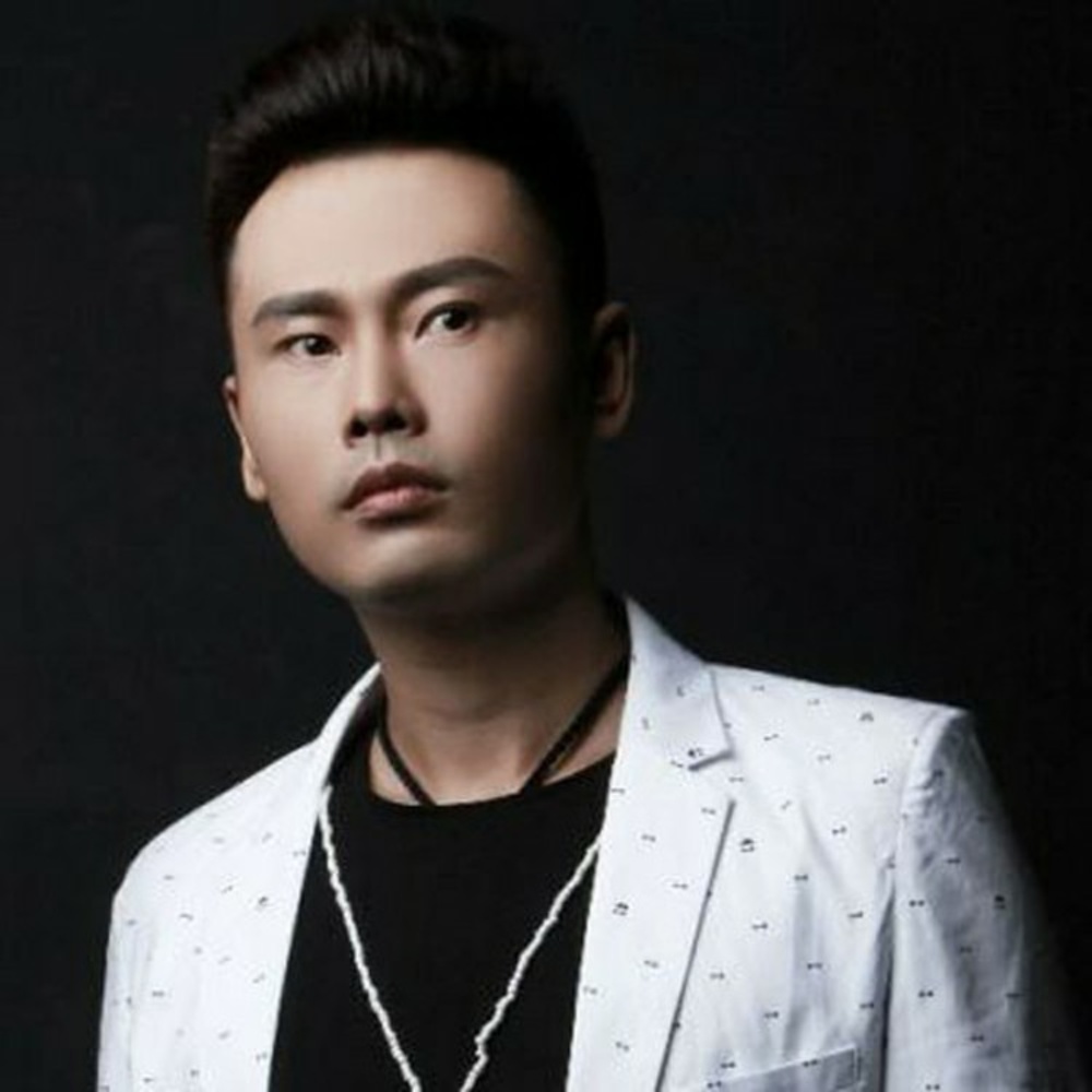 风中的花蝴蝶 (完整版)
