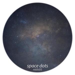 收聽Moldovan的Space Dots歌詞歌曲