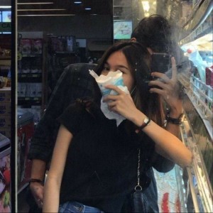 Dengarkan lagu Ekor Malaikat (Remix) nyanyian Tyo Nugraha dengan lirik