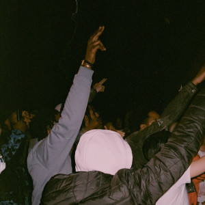 Tracks On Tap的專輯Let Me Know (Explicit)