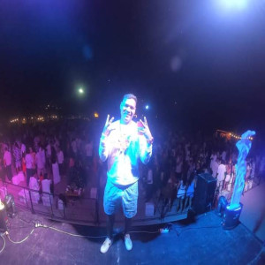 default playlist img