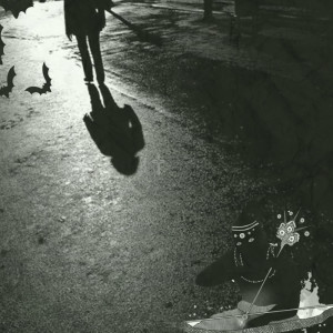 ดาวน์โหลดและฟังเพลง Me Paga (Explicit) พร้อมเนื้อเพลงจาก Carlin