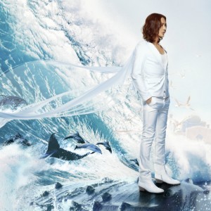 Dengarkan 那年追过的女孩 lagu dari 翁航融 dengan lirik