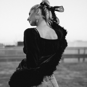 Listen to Tennessee Whiskey song with lyrics from CHRISTINA ISABELLA