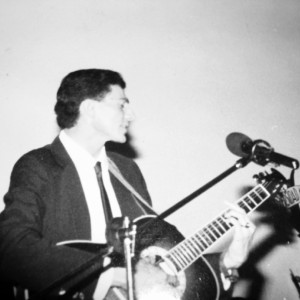 Listen to Padre song with lyrics from Fernando Daniel