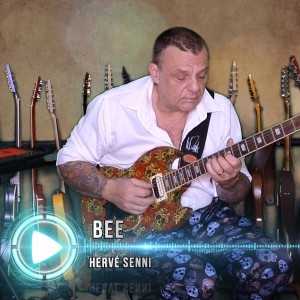 ดาวน์โหลดและฟังเพลง Bee พร้อมเนื้อเพลงจาก Hervé Senni