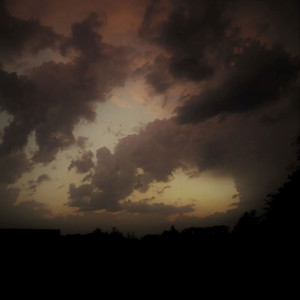 ดาวน์โหลดและฟังเพลง Sundown พร้อมเนื้อเพลงจาก Guido Frisch