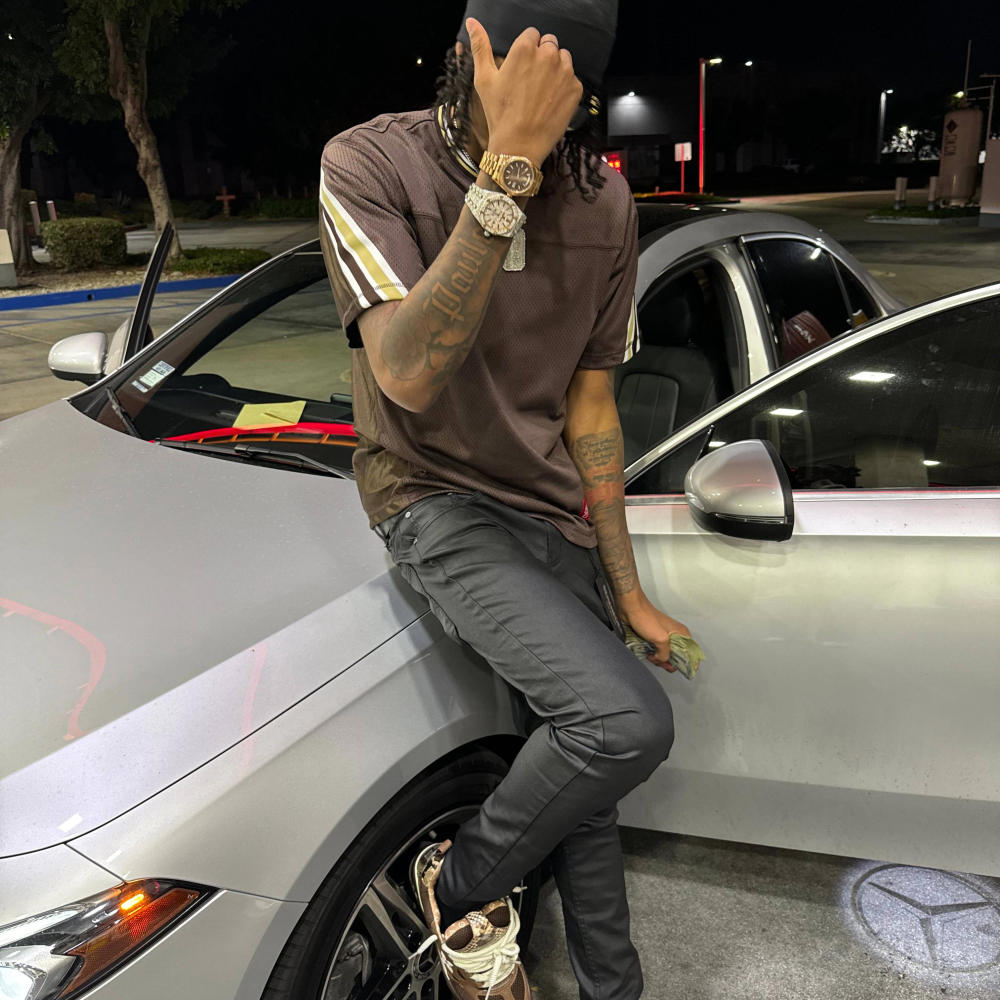 Out Da V (feat. Baby Geeze) (Explicit)