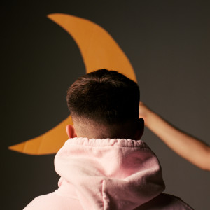 ดาวน์โหลดและฟังเพลง Nightmares (Explicit) พร้อมเนื้อเพลงจาก easy life