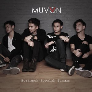 收聽MuVon的Bertepuk Sebelah Tangan歌詞歌曲