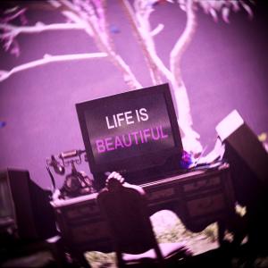 notefly的專輯life is beautiful (Explicit)