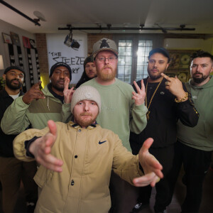 default playlist img