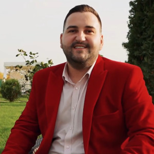 Listen to Doua Vieti Daca as Trai song with lyrics from Calin Toader