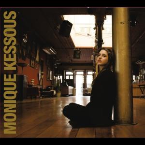 ดาวน์โหลดและฟังเพลง Pitangueira พร้อมเนื้อเพลงจาก Monique Kessous