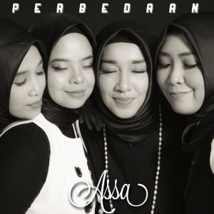 ดาวน์โหลดและฟังเพลง Perbedaan พร้อมเนื้อเพลงจาก ASSA