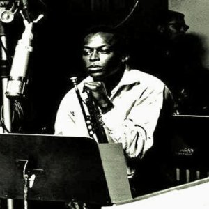 ดาวน์โหลดและฟังเพลง Move พร้อมเนื้อเพลงจาก Miles Davis