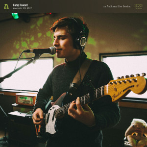 收聽Camp Howard的Light on the Moon (Audiotree Live Version)歌詞歌曲