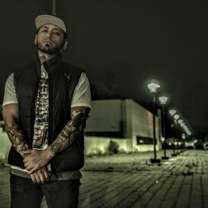 收聽Bogar-T的Desde Que Tengo Memoria歌詞歌曲