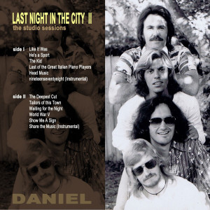 ดาวน์โหลดและฟังเพลง Last of the Great Italian Piano Players พร้อมเนื้อเพลงจาก Daniel